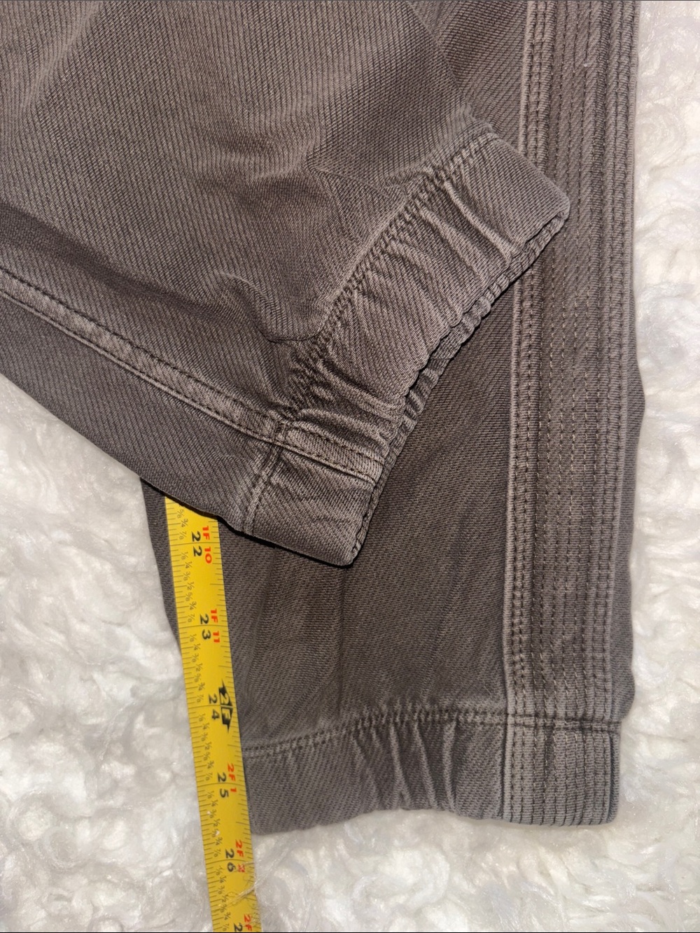 Athleta Farallon Jogger Green, Size 4 - Picture 6 of 16